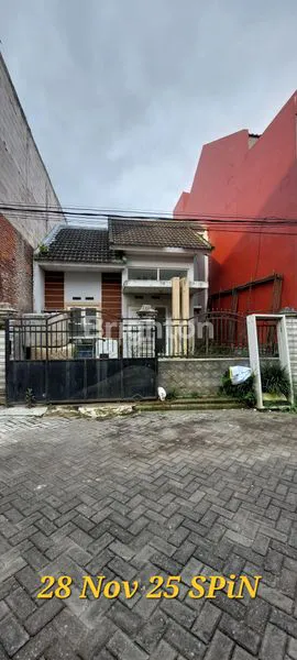 image RUMAH KOS STRATEGIS DEKAT KAMPUS UM, DENGAN SEDIKIT RENOVASI RINGAN (1)