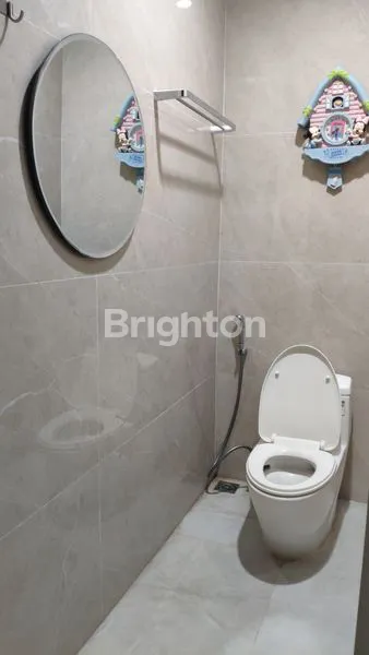 image DISEWAKAN RUMAH MEWAH FULL FURNISHED DAN FULL INTERIOR CITRALAND UTAMA  (7)