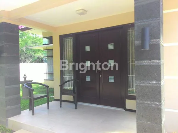 image RUMAH HOOK DIENG DEPAN TAMAN (1)