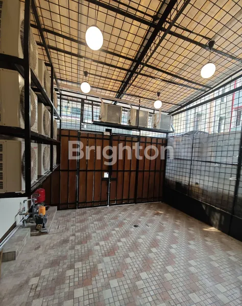 image DIJUAL KOST 20 KAMAR DI TAMBORA JAKARTA BARAT — PASSIVE INCOME DARI HARI PERTAMA (8)