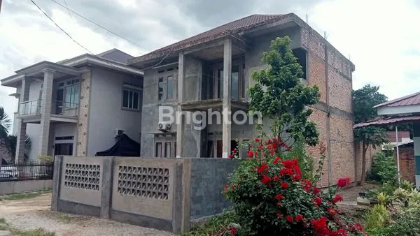 image RUMAH AREA SIMPANG BPG HANGTUAH, TINGGAL FINISHING (1)