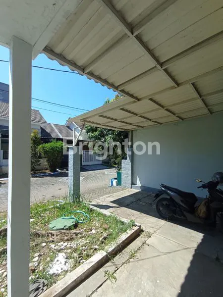 image RUMAH HOOK LT 159M² DI PURI SURYA JAYA (2)