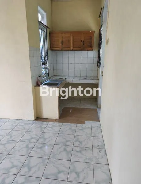 image DISEWAKAN RUMAH TENGAH KOTA BERNUANSA MINIMALIS LOKASI DALAM PERUMAHAN  SEPINGGAN PRATAMA AMAN NYAMAN HARGA NEGO (3)