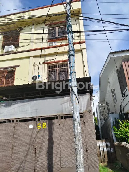 image RUKO 3 LANTAI STRATEGIS DI SUNU MAKASSAR (1)