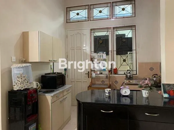 image DISEWAKAN RUMAH FULLFURNISH TENGAH KOTA BERNUANSA MINIMALIS LOKASI DALAM PERUMAHAN BDI AMAN NYAMAN HARGA NEGO (3)