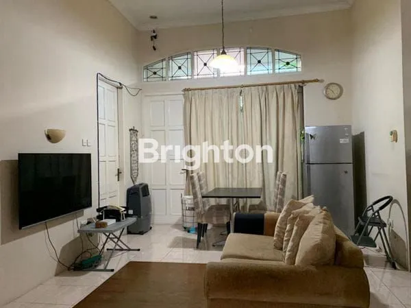 image DISEWAKAN RUMAH FULLFURNISH TENGAH KOTA BERNUANSA MINIMALIS LOKASI DALAM PERUMAHAN BDI AMAN NYAMAN HARGA NEGO (7)