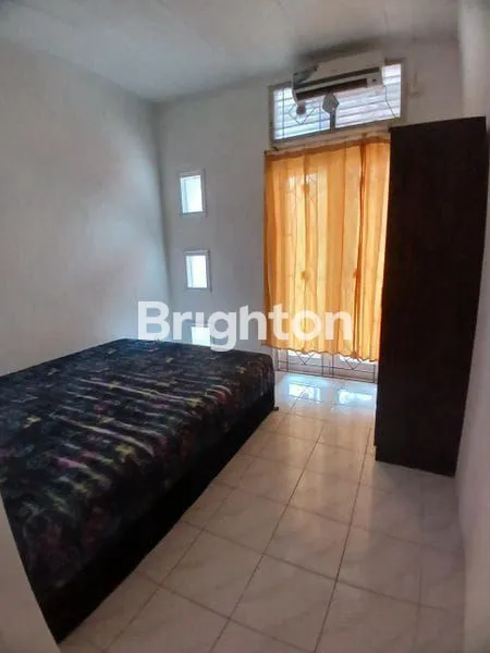 image DISEWAKAN RUMAH TENGAH KOTA BERNUANSA MINIMALIS LOKASI DALAM PERUMAHAN WIKA AMAN NYAMAN HARGA NEGO (6)