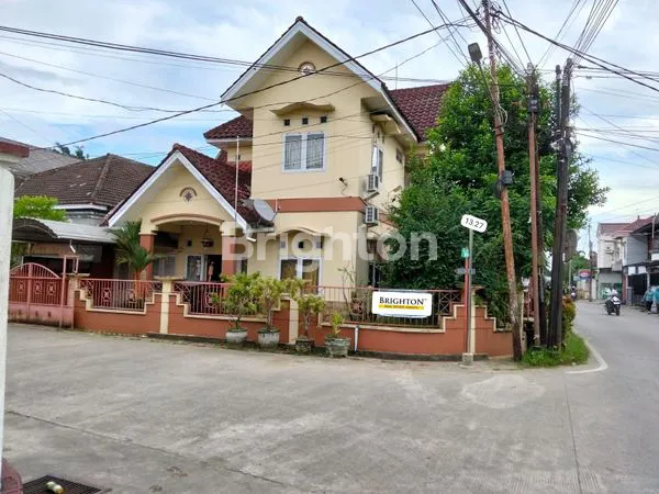 image RUMAH MEWAH 5 KT DI JL JUANDA, SAMARINDA (1)