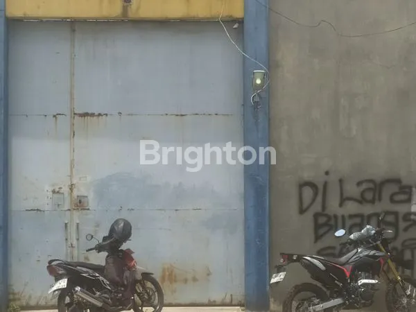 image GUDANG ZONA KUNING DI AREA PERDAGANGAN (2)