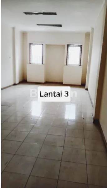 image RUKO 3½ LT,MAYJEND SUNGKONO - COCOK UNTUK USAHA KLINIK, TOKO & PERKANTORAN (5)