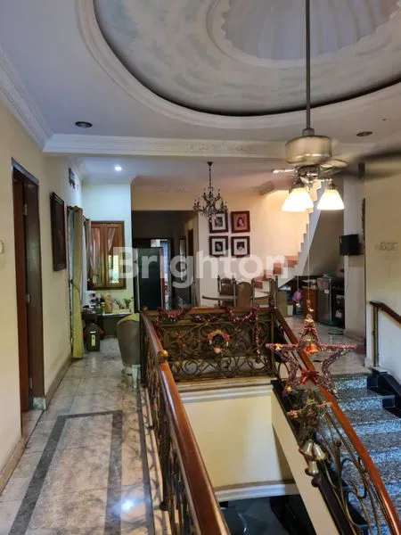 image RUMAH MEWAH FULL FURNISH DALAM KOMPLEK RAWAMANGUN JAKARTA TIMUR STRATEGIS BEBAS BANJIR (7)