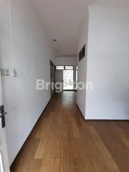 image HUNIAN STRATEGIS 4+1 KT DI WISMA MUKTI SURABAYA (3)