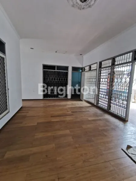 image HUNIAN STRATEGIS 4+1 KT DI WISMA MUKTI SURABAYA (5)