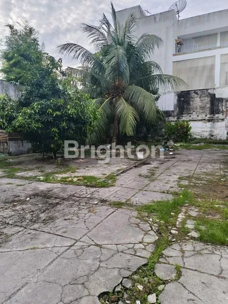 image RUMAH DENGAN TANAH LUAS COCOK KOS-KOSAN DAN TEMPAT TINGGAL (3)