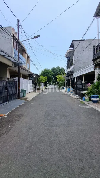 image HUNIAN NYAMAN DI BENDUL MERISI SELATAN SURABAYA (6)