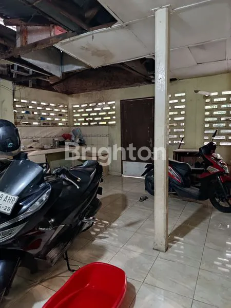 image RUMAH DENGAN TANAH LUAS COCOK KOS-KOSAN DAN TEMPAT TINGGAL (6)