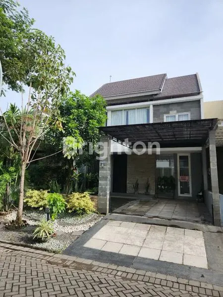 image RUMAH SIAP HUNI SOMERSET CITRALAND 2 LANTAI ADA KOLAM RENANG PRIBADI  (1)
