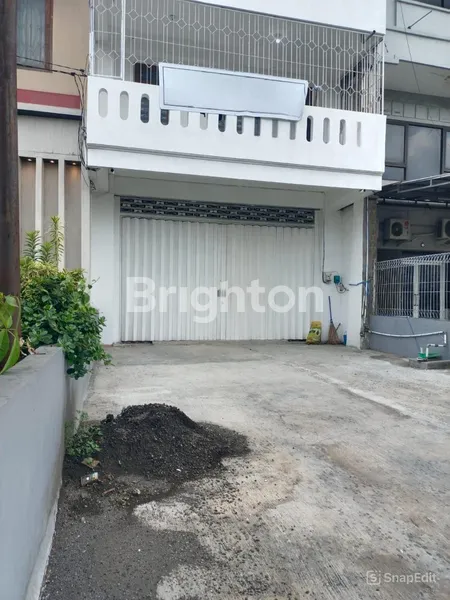 image RUKO 3 LANTAI STRATEGIS DI JALAN GATOT SUBROTO TIMUR (2)