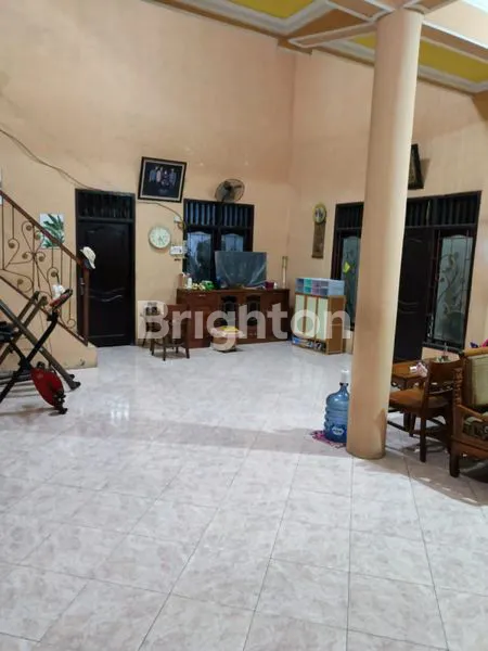 image RUMAH BESAR (4+4 KAMAR) + TOKO SEMBAKO PRODUKTIF DEPAN PASAR KREMBUNG (2)