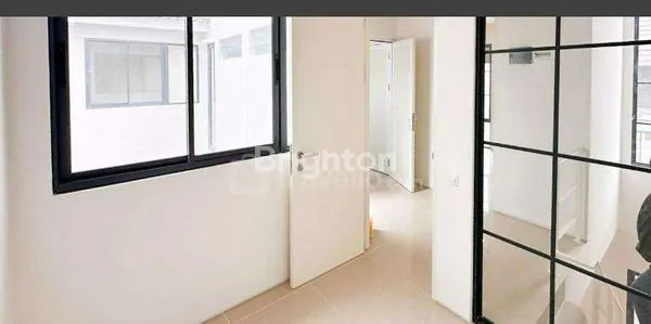 image RUMAH PREMIUM AMESTA LIVING DEKAT KAMPUS UPN, GUNUNG ANYAR, RUNGKUT, MERR SURABAYA (2)