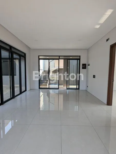 image RUMAH NILAPADMI KOTA BARU PARAHYANGAN – LT 233, LB 179, 4KT, SIAP HUNI (1)