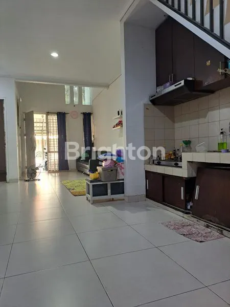 image TINGGAL DISINI PASTI BETAH MAU KE MALL TINGGAL JALAN, KE STASIUN DAN TOL CUMA 1 MENITAN (3)