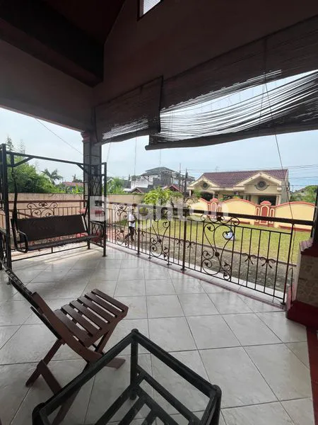 image RUMAH MEWAH LUAS 3 LANTAI JL. STM MEDAN (8)