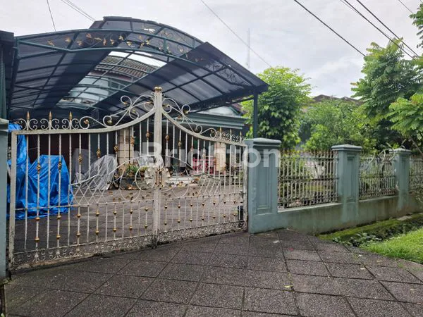 image RUMAH TASBI 1 VIEW LAPANGAN GOLF (2)