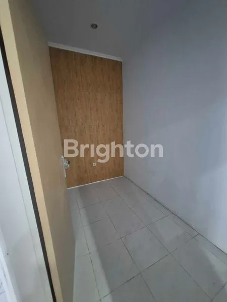 image SIAP HUNI! RUMAH SHM KAVLING POLRI BLOK C, JELAMBAR – 2.5 LANTAI (3)