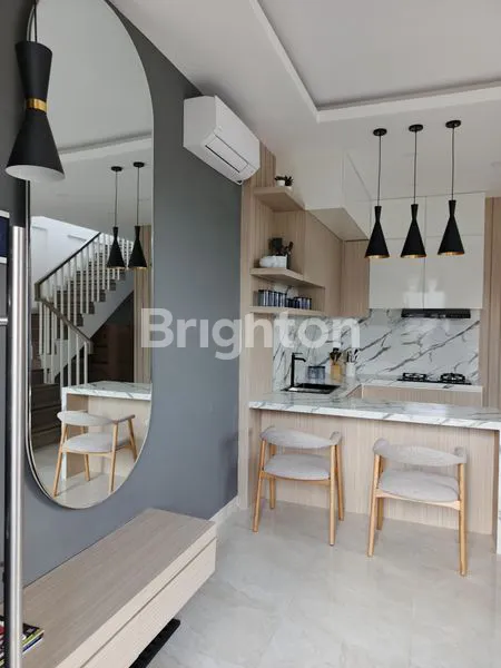 image RUMAH BARU READY SIAP HUNI 2 LANTAI AREA KM. 5 SUKABANGUN DEKAT RS MATA (2)