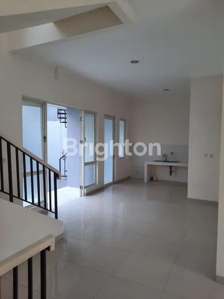 image RUMAH DI SURVANA SUTERA 4 KT DI CLUSTER CHIARA, SEMI-FURNISHED (7)
