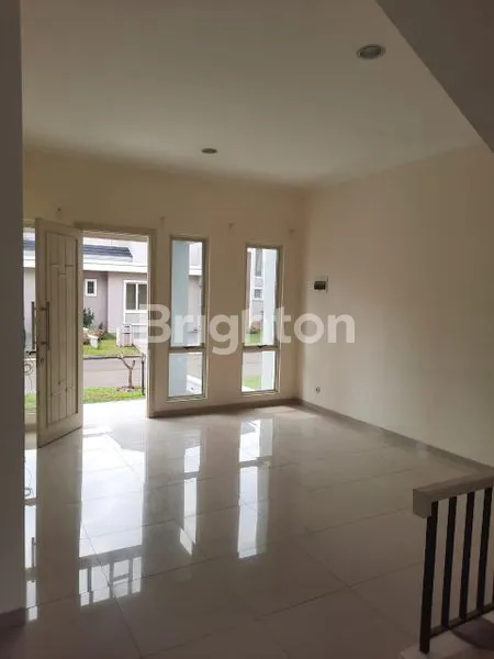 image RUMAH DI SURVANA SUTERA 4 KT DI CLUSTER CHIARA, SEMI-FURNISHED (1)