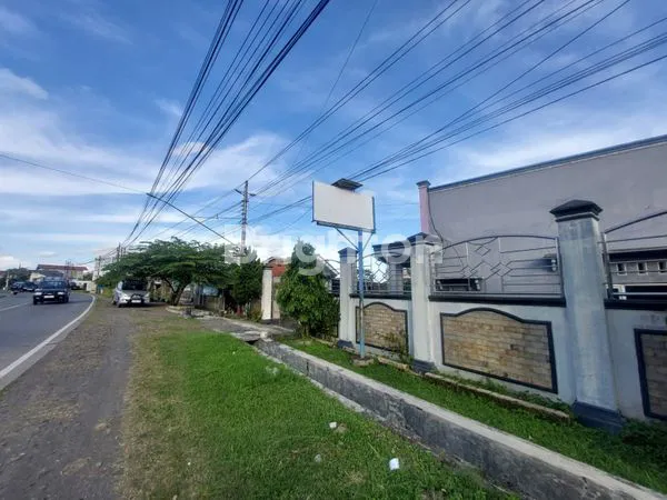 image RUMAH MEWAH DI PINGGIR CILACAP (8)