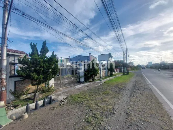 image RUMAH MEWAH DI PINGGIR CILACAP (7)