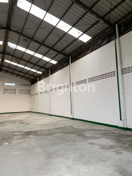 image DISEWAKAN GUDANG SIAP PAKAI DI CIPONDOH TANGERANG LOKASI STRATEGIS  (4)