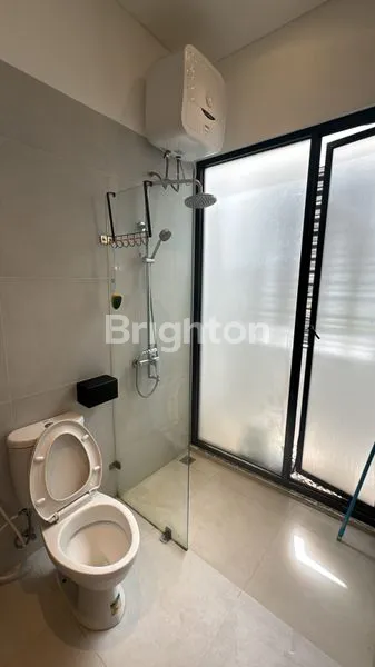 image RUMAH CANTIK 2 LANTAI LT 84 LB 120 DI KADEMANGAN (5)