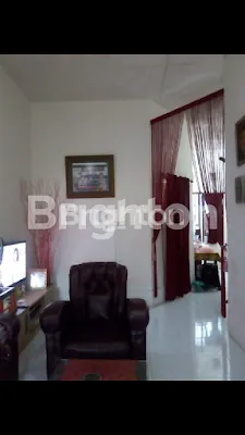 image RUMAH STANDAR BAGUS DAN NYAMAN,BERSIH KARENA TERAWAT,DEKAT DENGAN UNIVERSITAS MUHAMADIYAH,DEKAT KAMPUS POLITEKNIK,MALL DAN SPBU.LETAK TANAH DI HOOK (3)