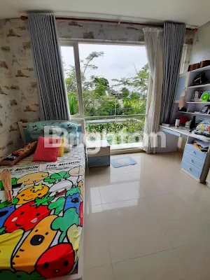 image RUMAH MEWAH DI PERBUKITAN (7)