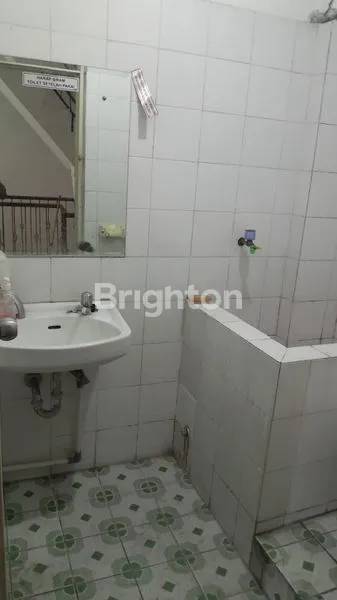 image RUKO 3 LANTAI STRATEGIS DI JL MAJAPAHIT SEMARANG (3)