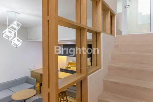 image RUMAH CANTIK 2 LANTAI FULL FURNISH DI TABEBUYA BSD (5)