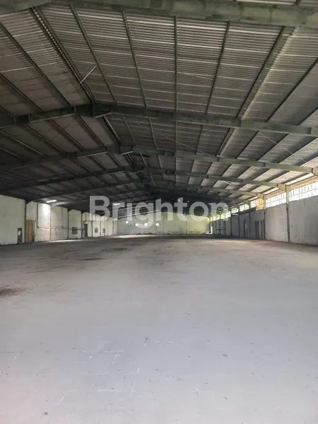 GUDANG NANJUNG SIAP PAKAI, AKSES KONTAINER