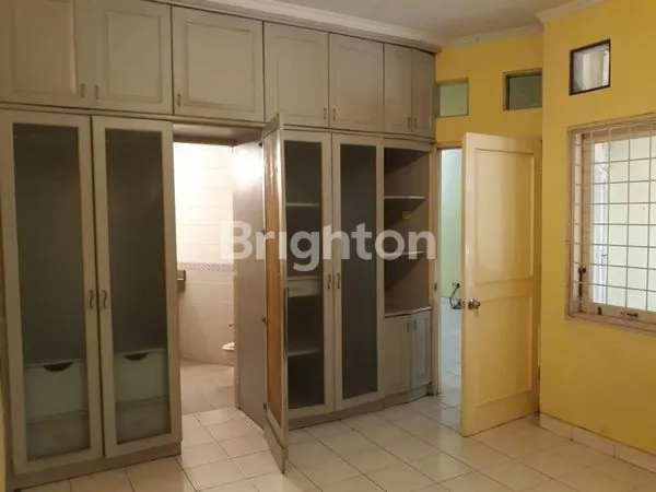 image RUMAH STRATEGIS BSD DEKAT STASIUN, LT 250M² (3)