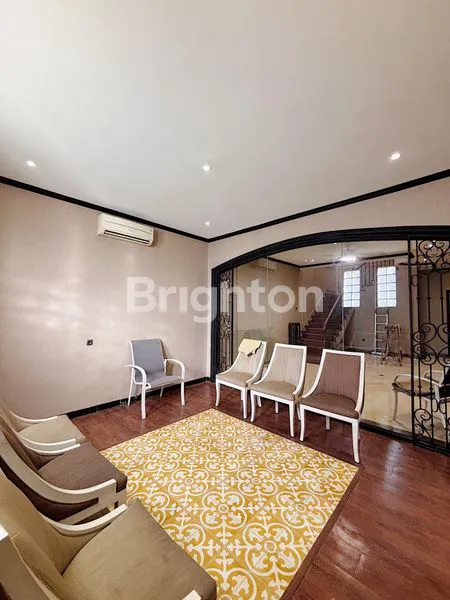 image RUMAH HUNIAN 2 LANTAI SEMI FURNISH DI PURI CINERE DEPOK (2)