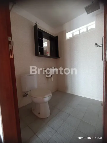 image RUMAH  2 LANTAI DI SANUR, KOLAM RENANG PRIBADI (3)