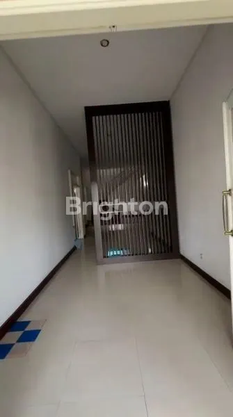 image RUMAH ARAYA RUMAH MEWAH PERUMAHAN ELITE KOTA MALANG RUMAH ESTETIK RUMAH 2 LANTAI SIAP HUNI (3)