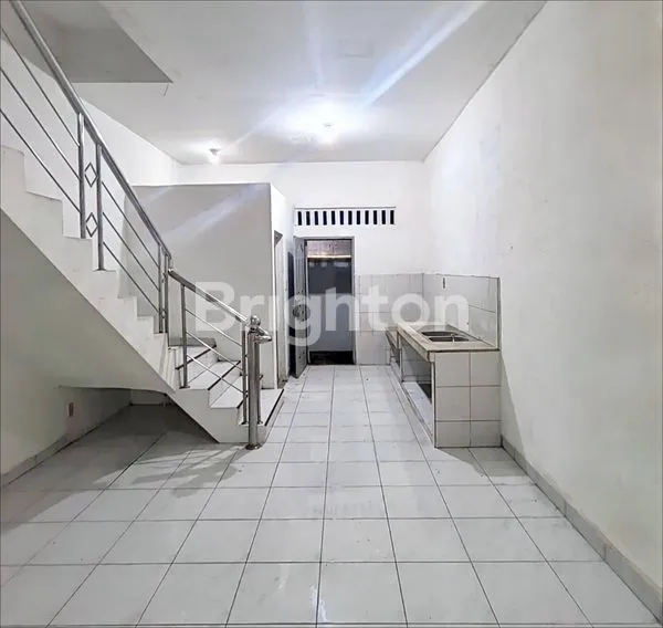 image DI SEWAKAN. RUMAH KOMPLEK BILAL PRIMA. JL. BILAL, KRAKATAU. INTI KOTA. SECURITY 24 JAM. 6 MENIT KE BRASTAGI SUPERMARKET CEMARA (5)