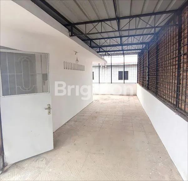 image DI SEWAKAN. RUMAH KOMPLEK BILAL PRIMA. JL. BILAL, KRAKATAU. INTI KOTA. SECURITY 24 JAM. 6 MENIT KE BRASTAGI SUPERMARKET CEMARA (8)