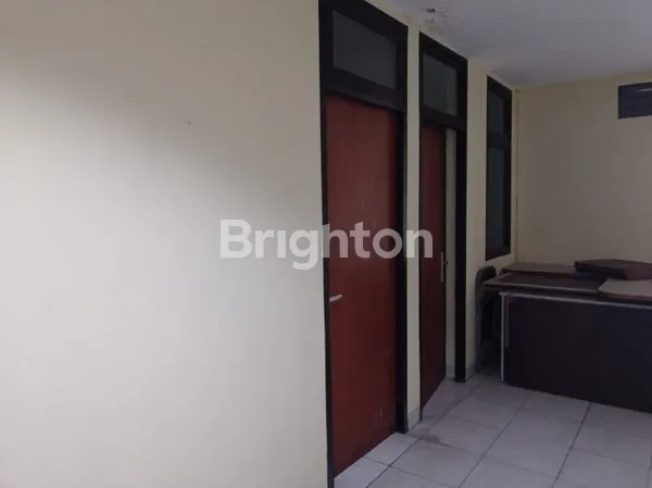 image SEWA RUKO 4 LANTAI BISA GANDENG 3 RUKO (1)