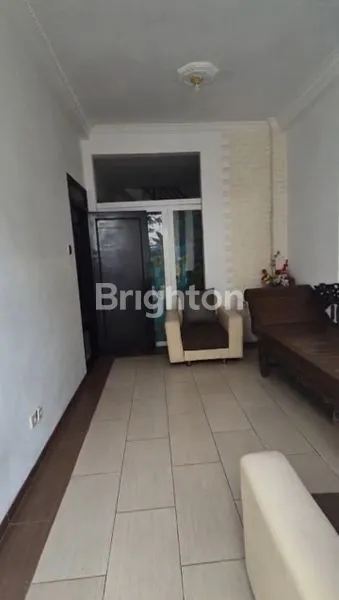 image RUMAH 3 LANTAI SIAP HUNI DI BABATAN PRATAMA (2)