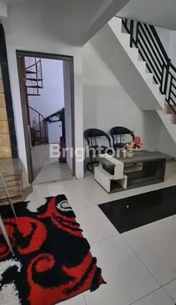 image RUMAH 3 LANTAI SIAP HUNI DI BABATAN PRATAMA (3)